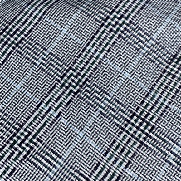 Size Small (FITS MEDIUM) Plaid Mini Skirt - Picture 3 of 3